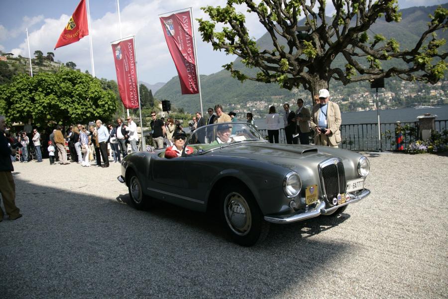  Lancia Aurelia 1950 года  (фото 9 из 15)